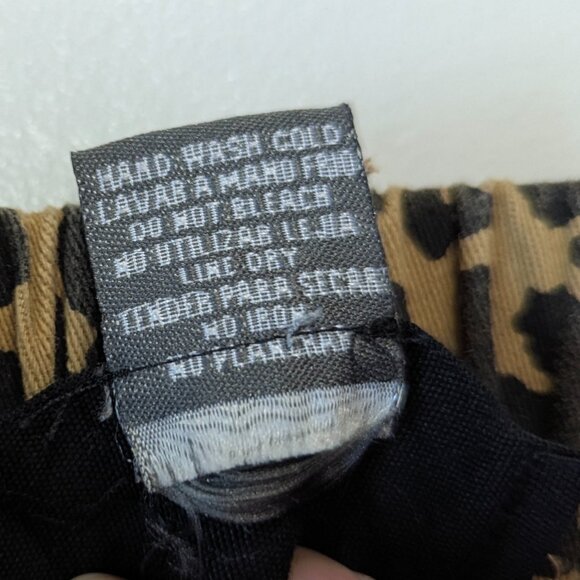 Know One Cares Size Small Leopard Print Cargo Joggers - Picture 8 of 15